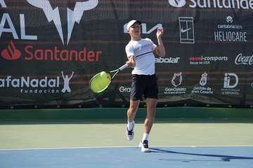 Previa sin tregua en Telde en el Rafa Nadal Tour by Santander Gran Canaria 2022/TA.